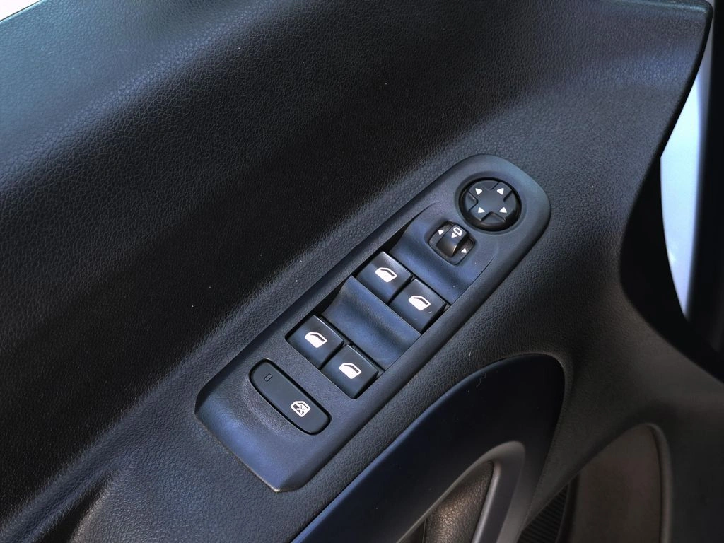 Peugeot Rifter — foto 12 de 28