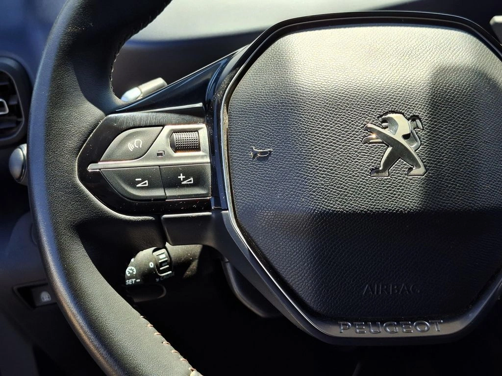 Peugeot Rifter — foto 18 de 28