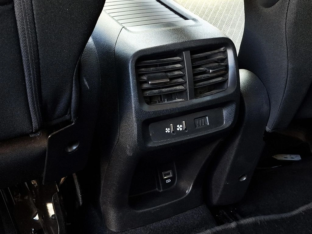 Peugeot Rifter — foto 28 de 28