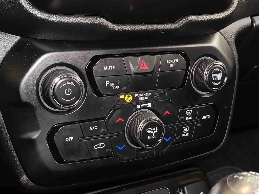 JEEP RENEGADE 2022 - Foto 21