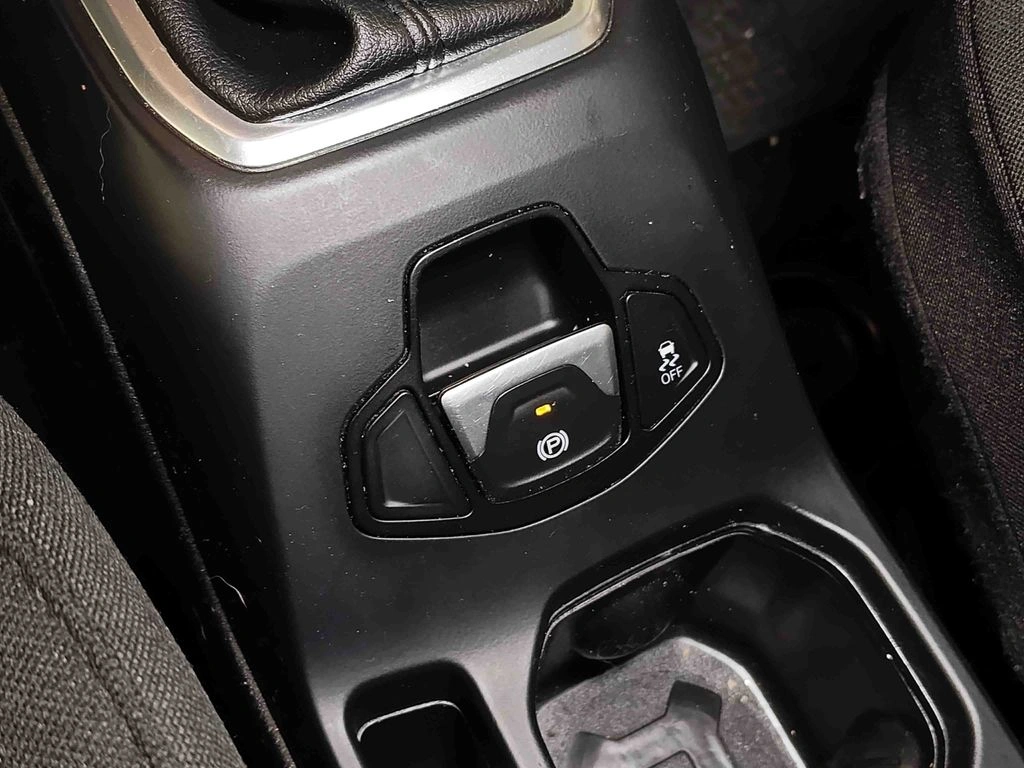 JEEP RENEGADE 2022 - Foto 24
