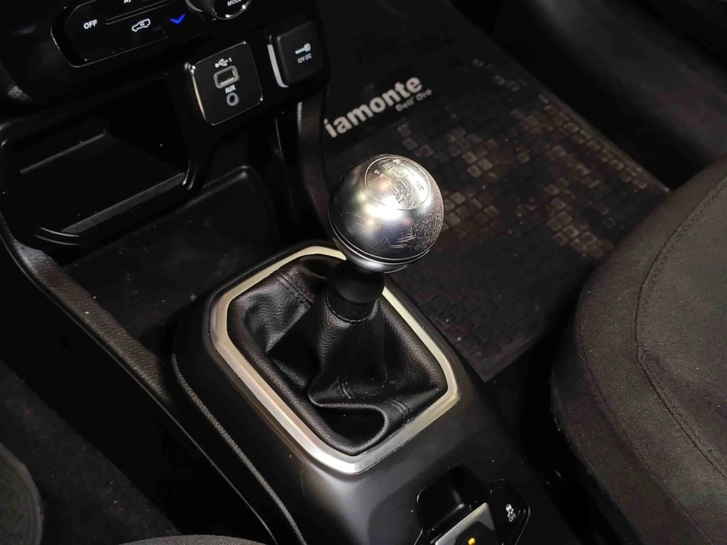 JEEP RENEGADE 2022 - Foto 23