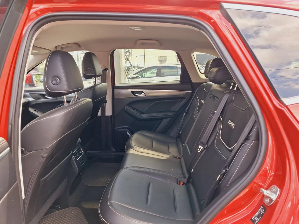 Haval Jolion — foto 23 de 23