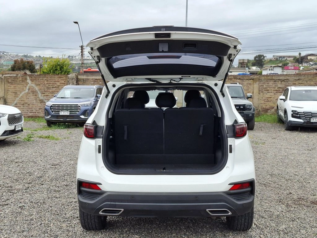 JAC Js8 — foto 9 de 27