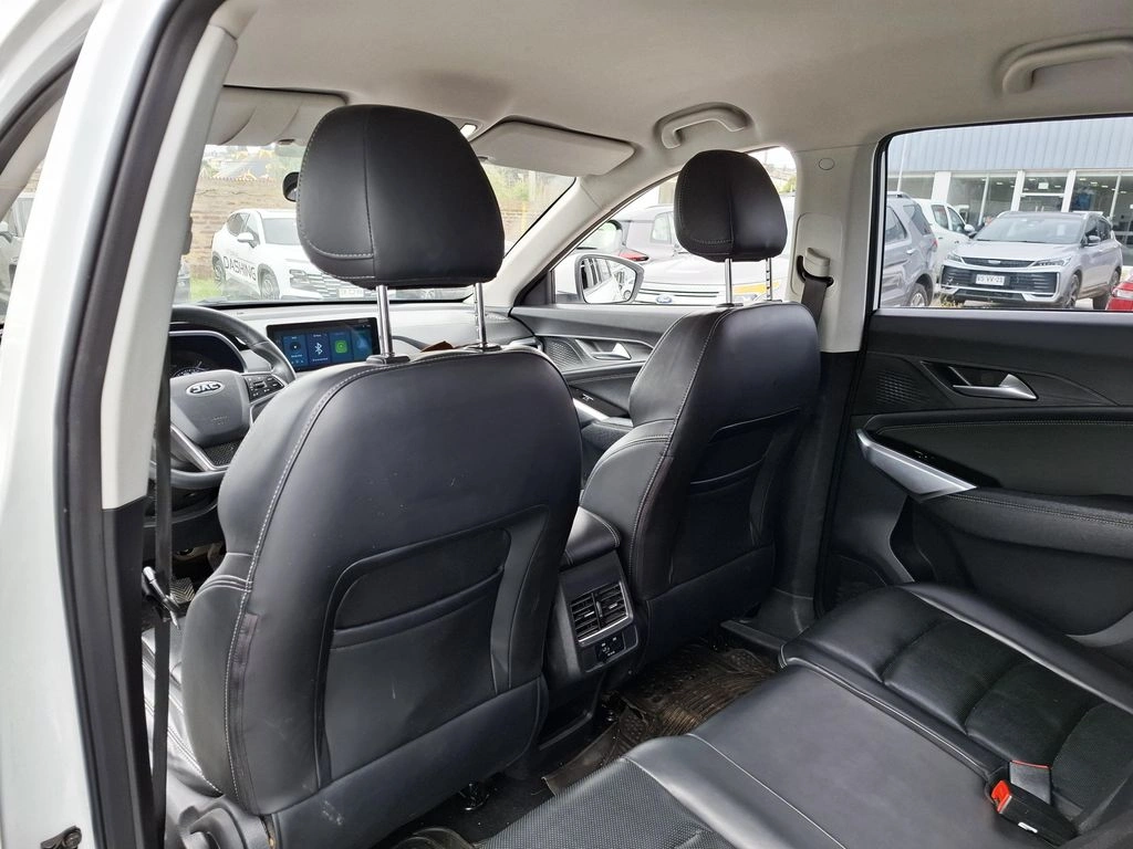 JAC Js8 — foto 26 de 27