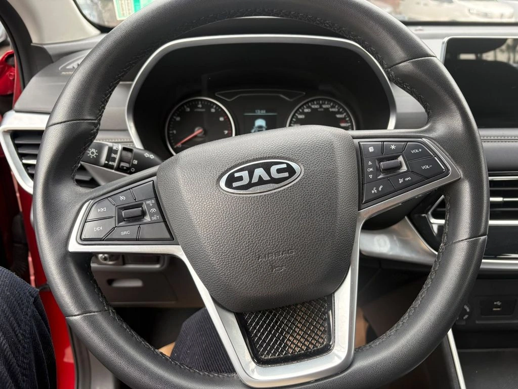 JAC JS8 2024 - Foto 10