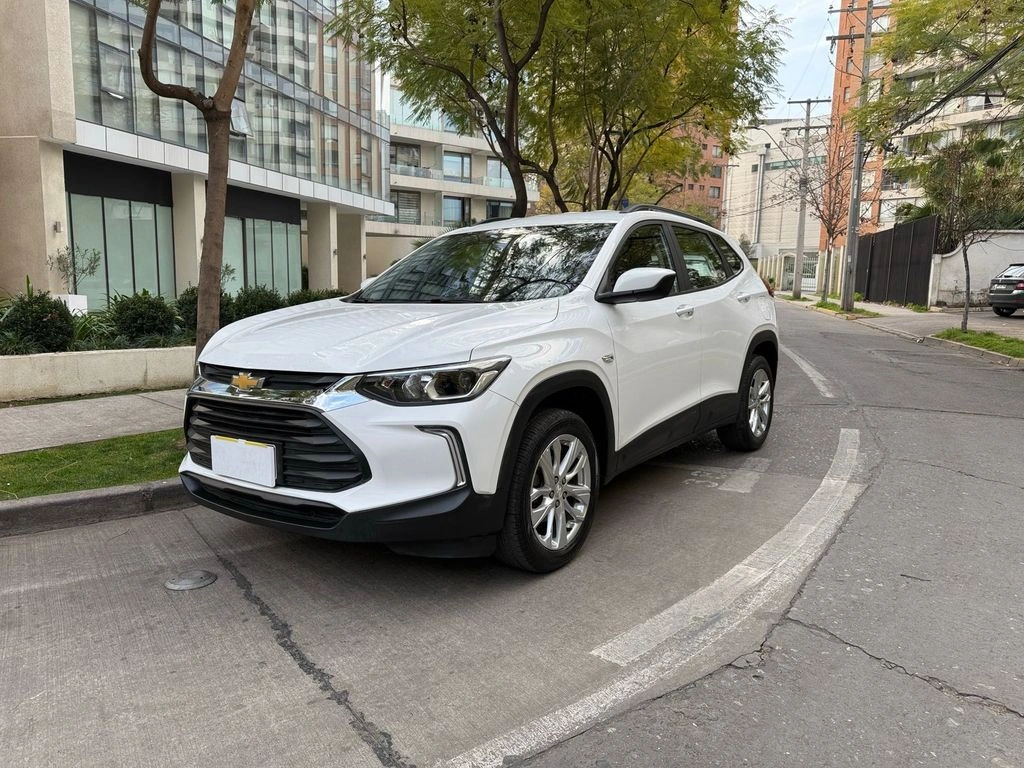 CHEVROLET TRACKER