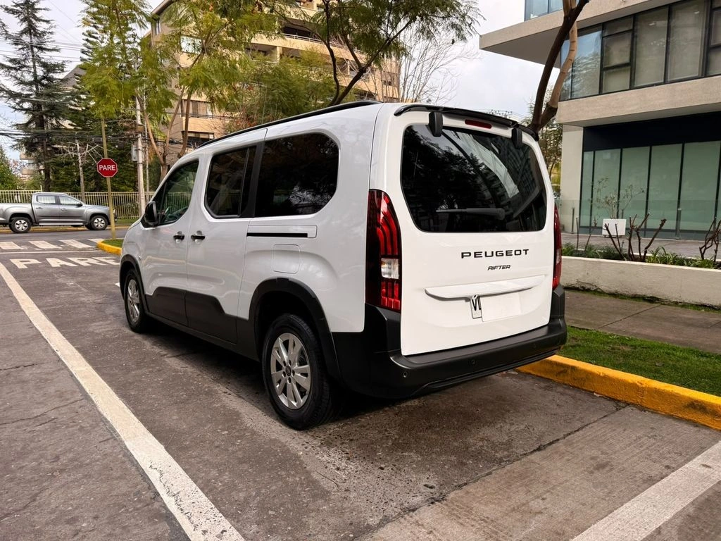 PEUGEOT RIFTER 2026 - Foto 3