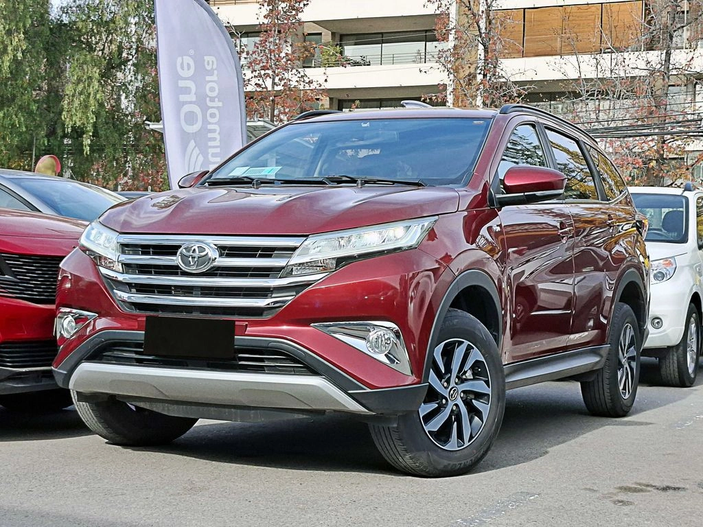 TOYOTA RUSH