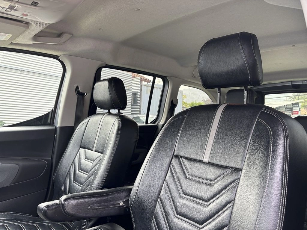 Peugeot Rifter — foto 8 de 32