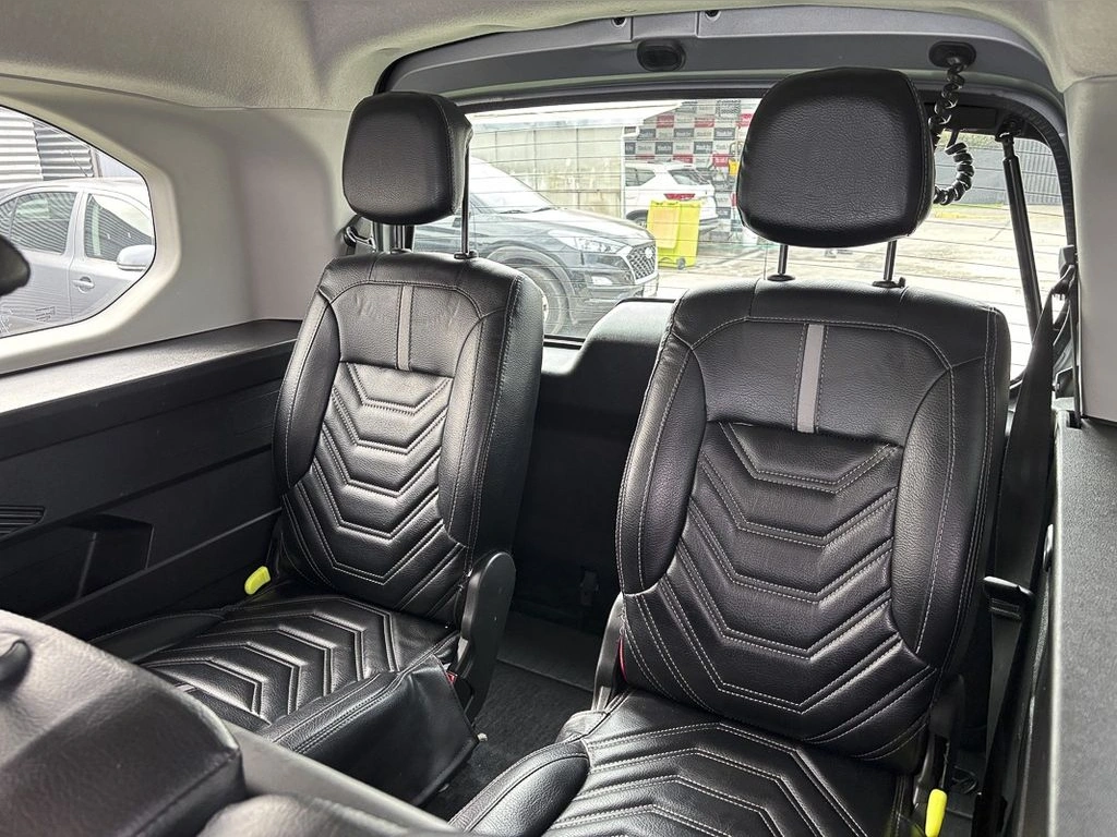 Peugeot Rifter — foto 10 de 32