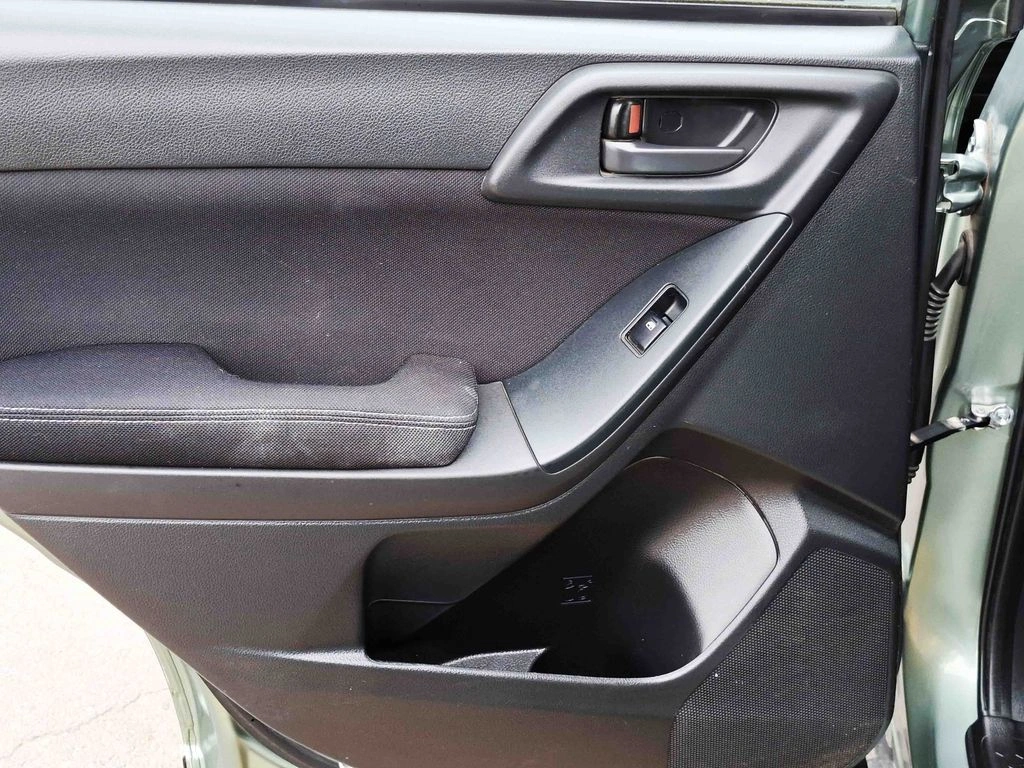 Subaru Forester — foto 26 de 34
