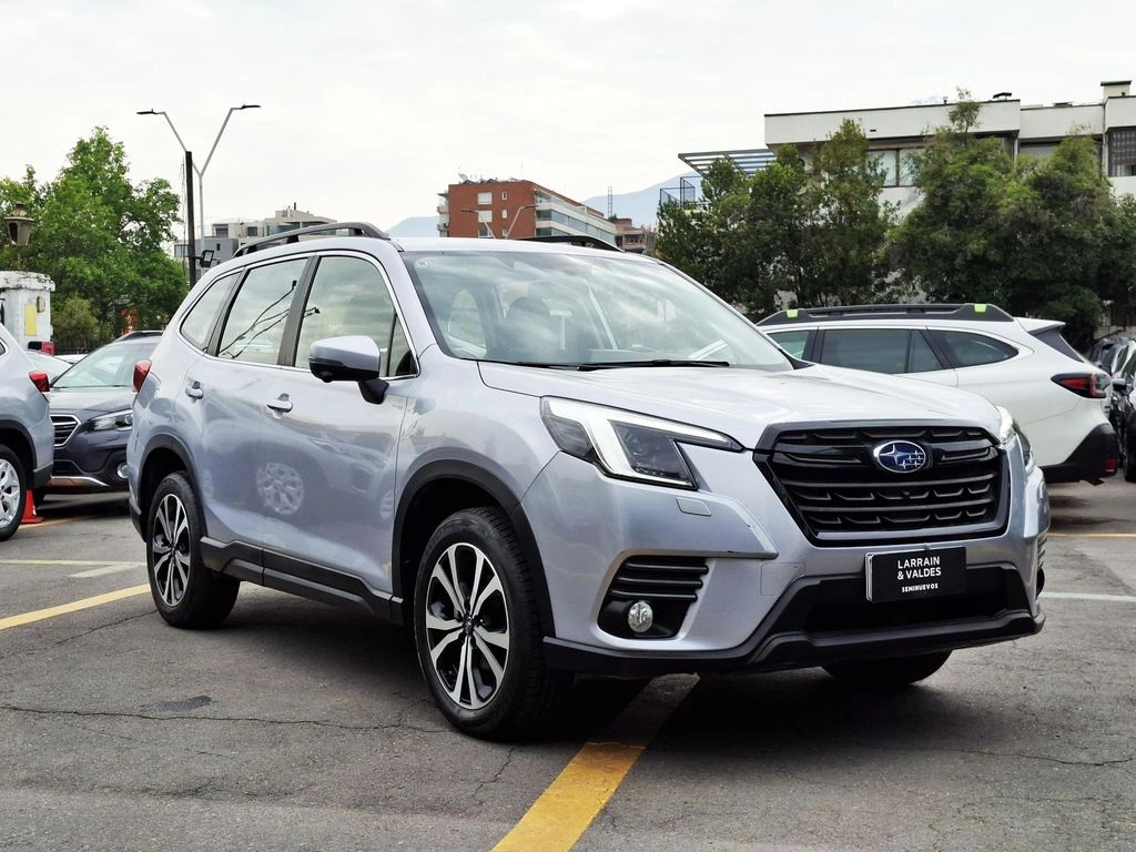 SUBARU FORESTER 2.5 DYNAMIC CVT AWD