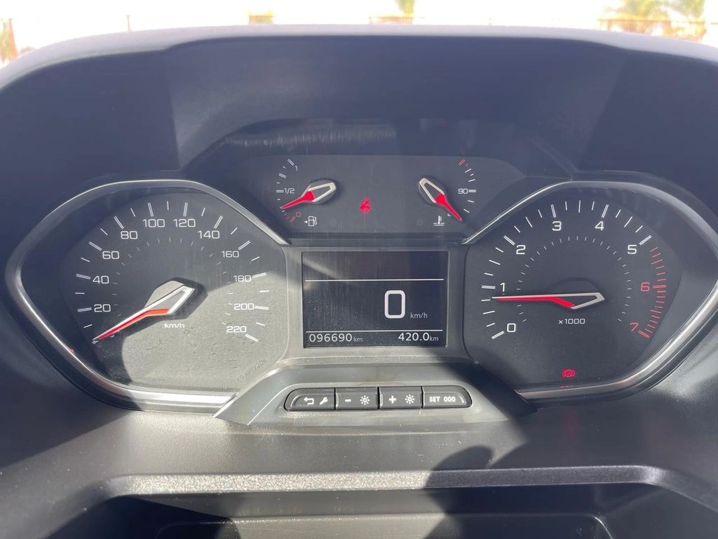 PEUGEOT RIFTER 2020 - Foto 10