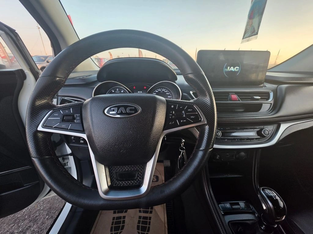 JAC JS3 2022 - Foto 9