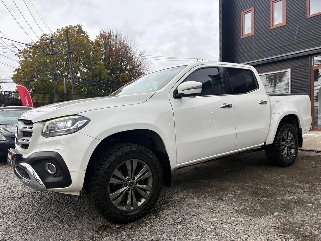MERCEDES-BENZ X250d