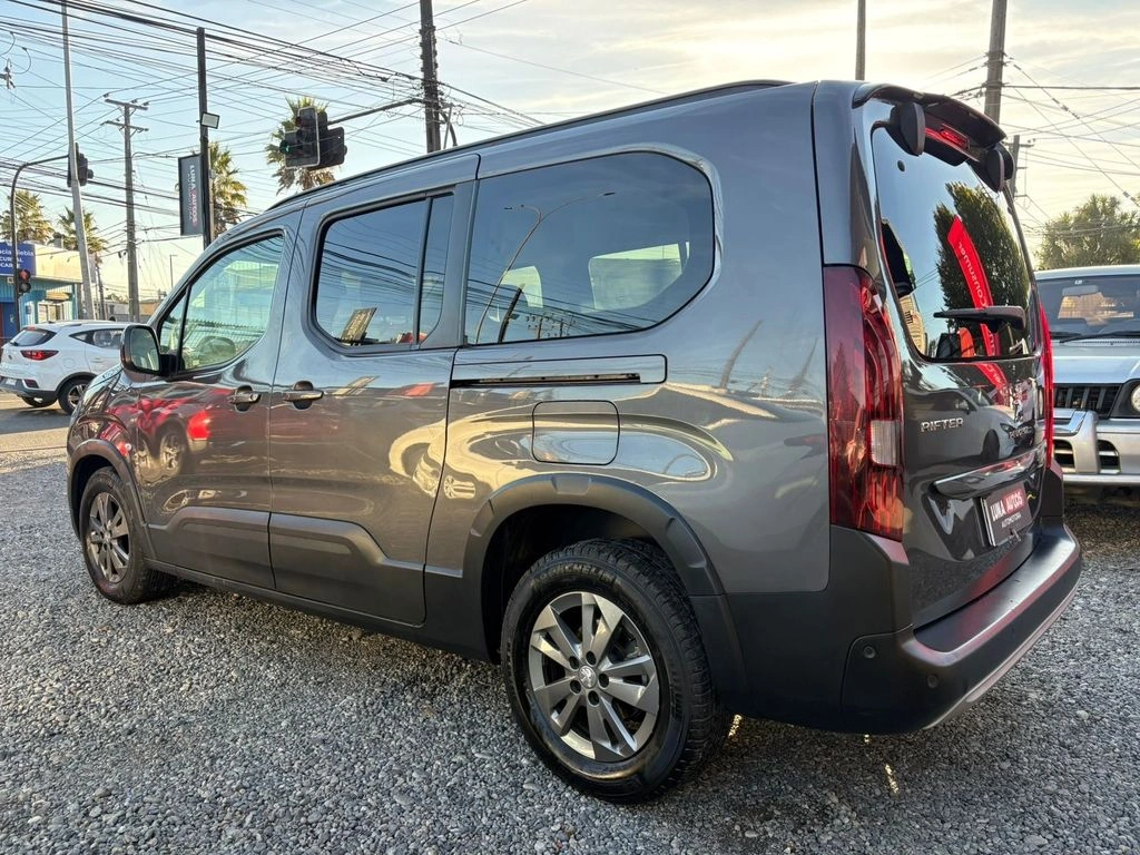 Peugeot Rifter1.2 Allure Puretech 130Hp 4X2 Eat8 5P 2024Comparar — foto 5 de 27