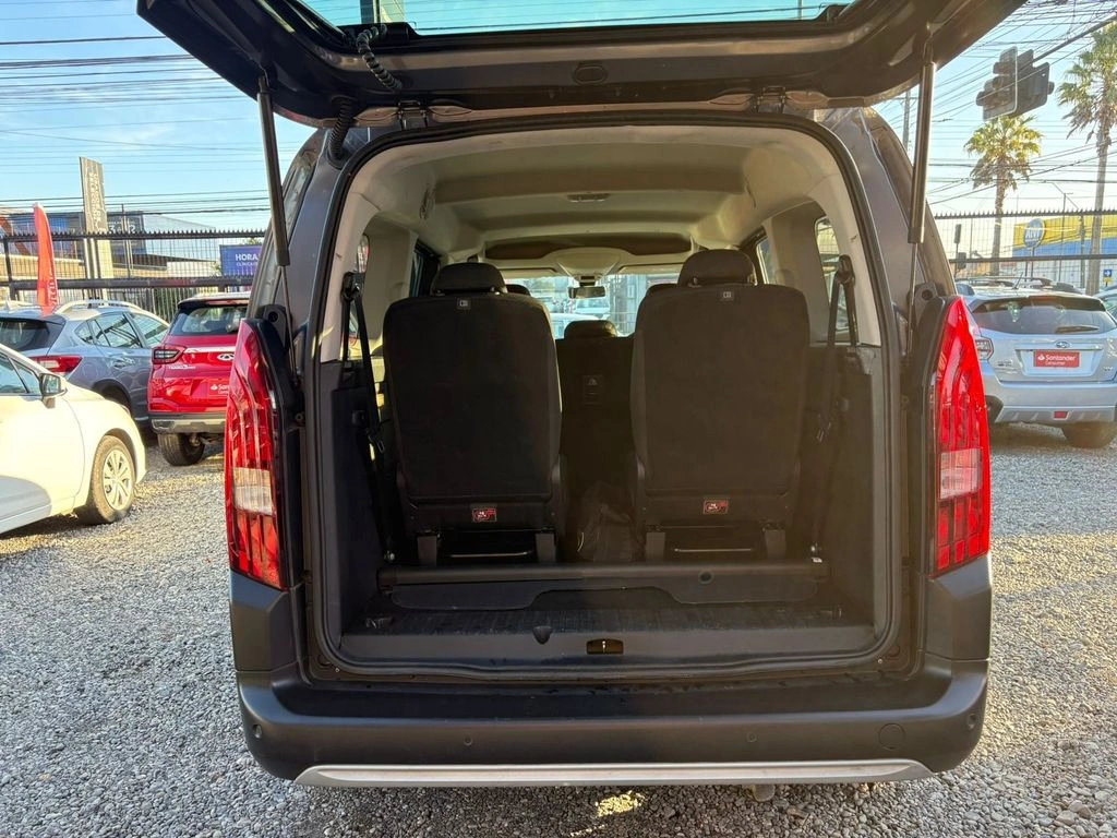 Peugeot Rifter1.2 Allure Puretech 130Hp 4X2 Eat8 5P 2024Comparar — foto 7 de 27