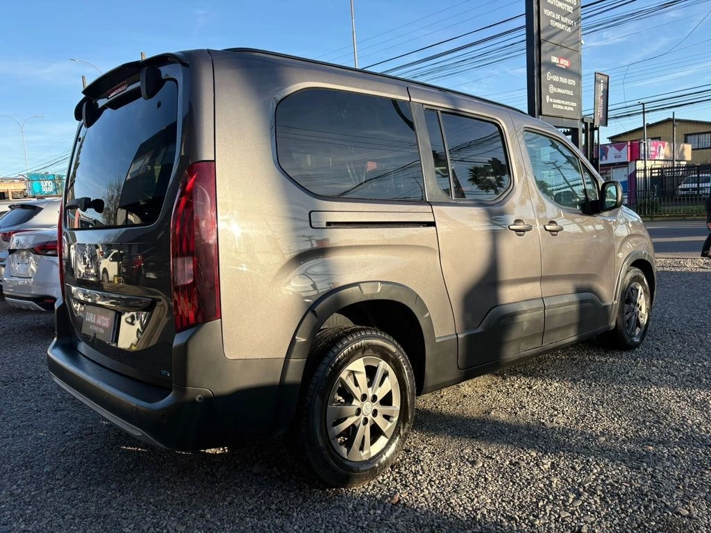 Peugeot Rifter1.2 Allure Puretech 130Hp 4X2 Eat8 5P 2024Comparar — foto 6 de 27