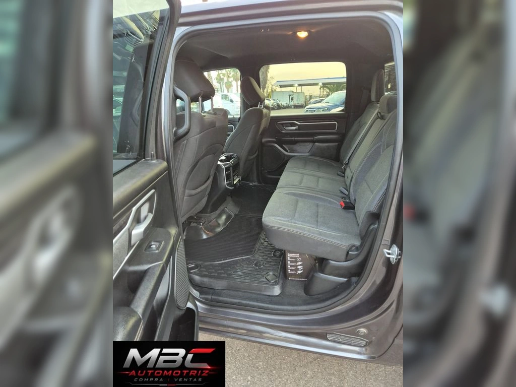 RAM 1500 2020 - Foto 8