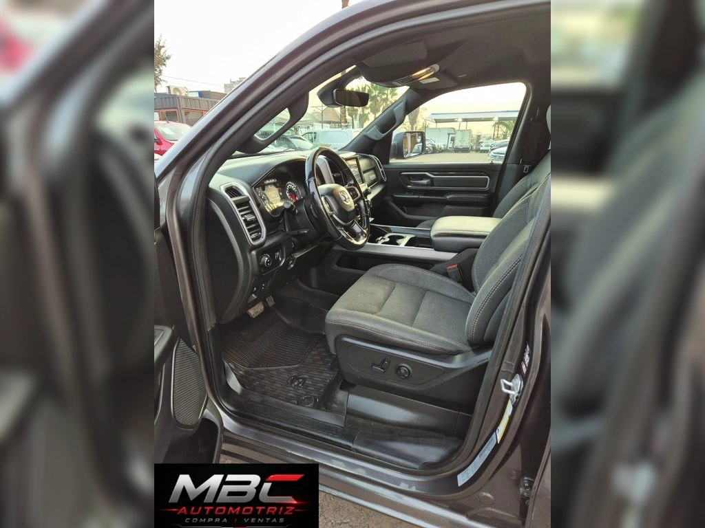 RAM 1500 2020 - Foto 14