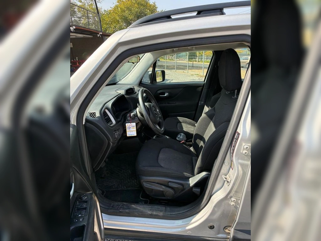 JEEP RENEGADE 2018 - Foto 13