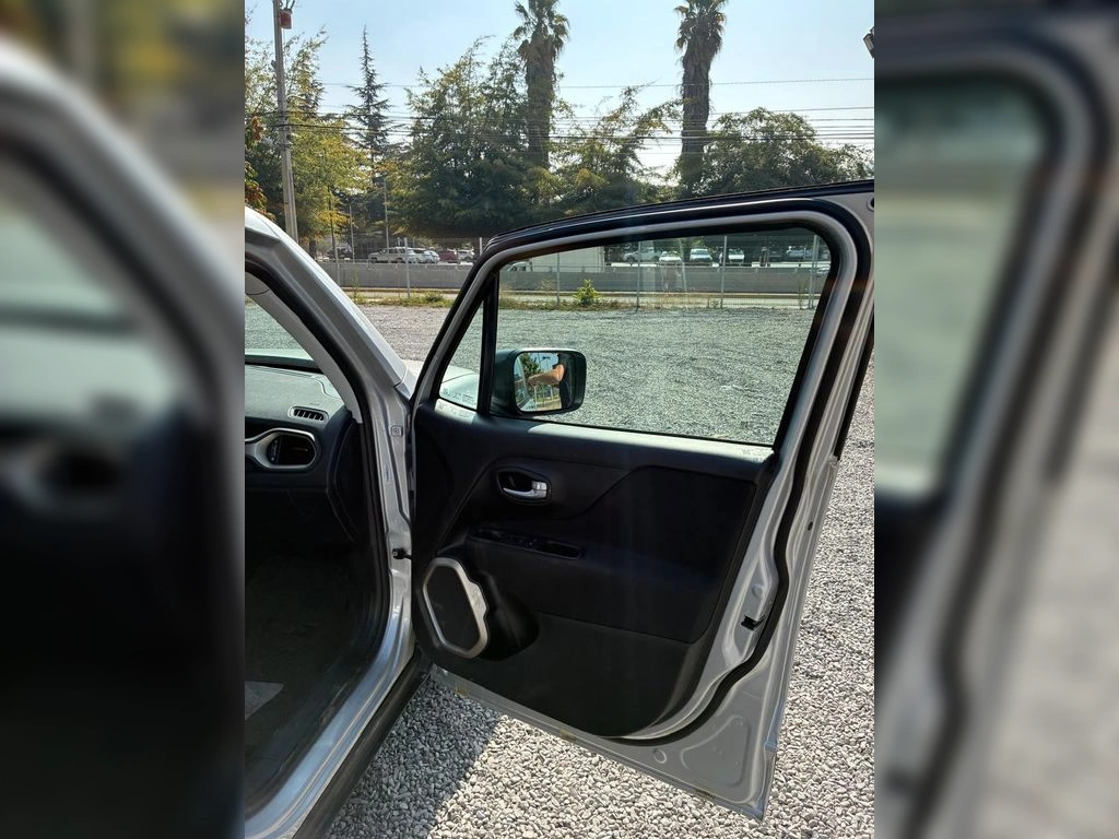 JEEP RENEGADE 2018 - Foto 17