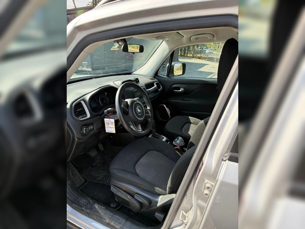JEEP RENEGADE 2018 - Foto 12