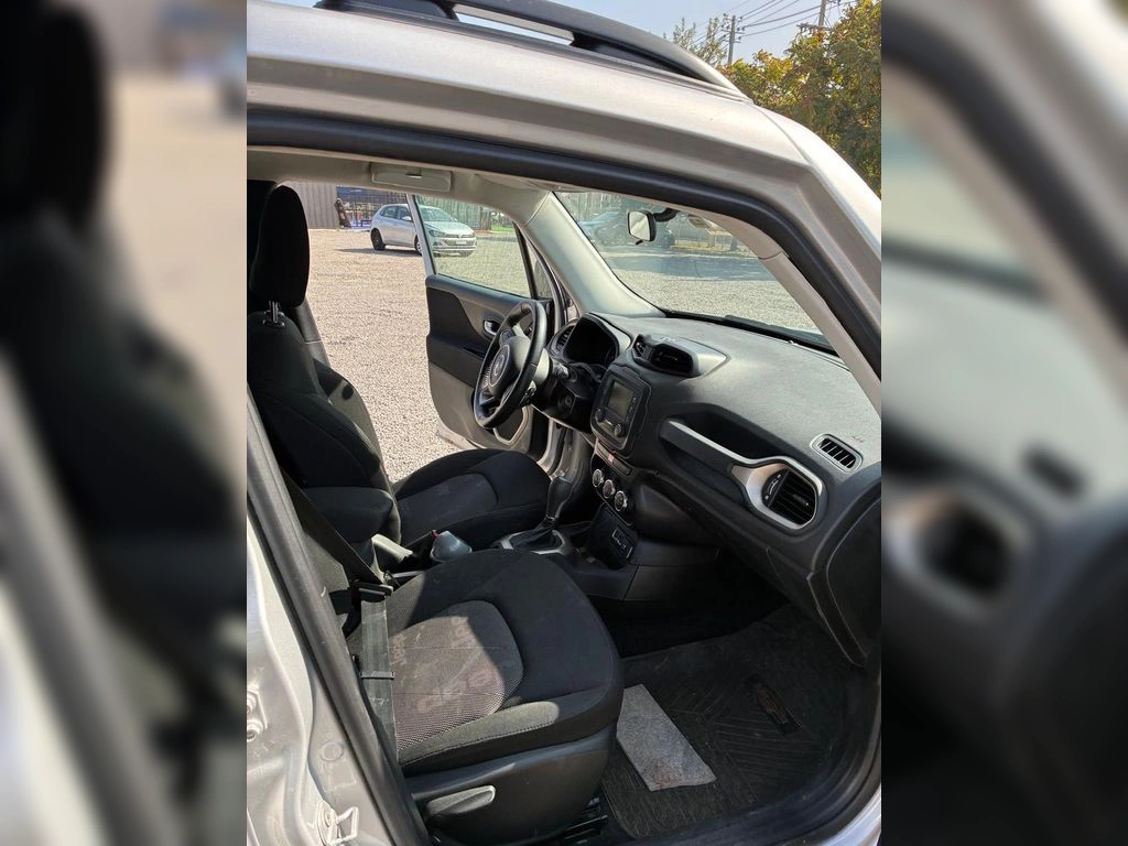 JEEP RENEGADE 2018 - Foto 16