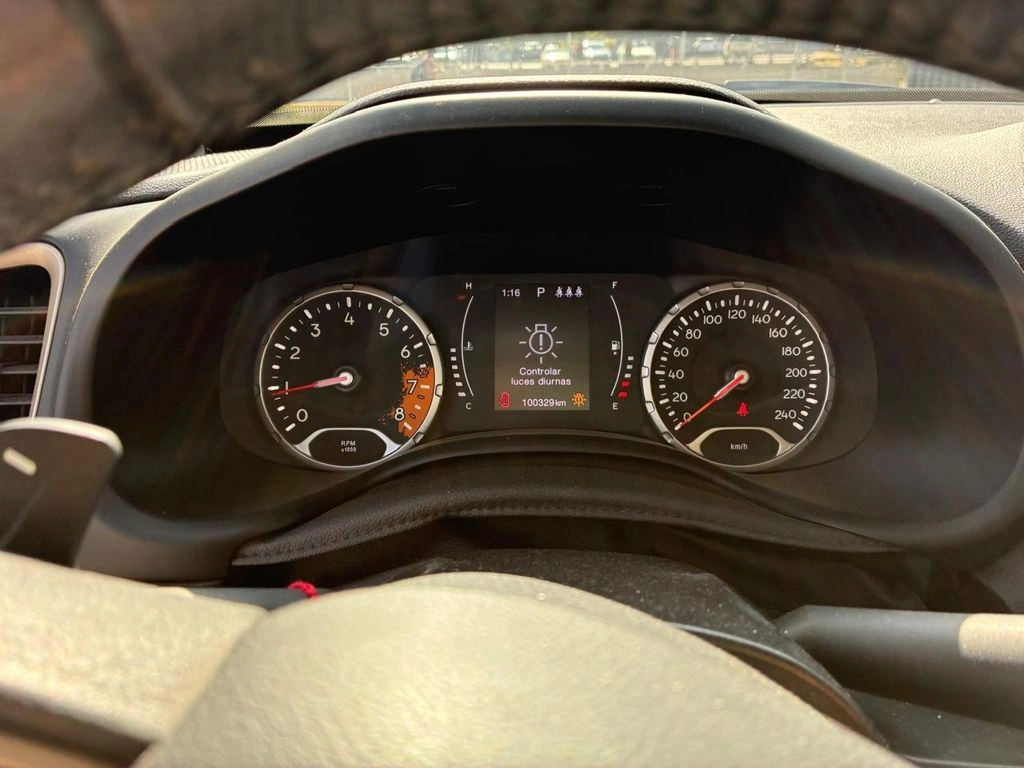 JEEP RENEGADE 2018 - Foto 15