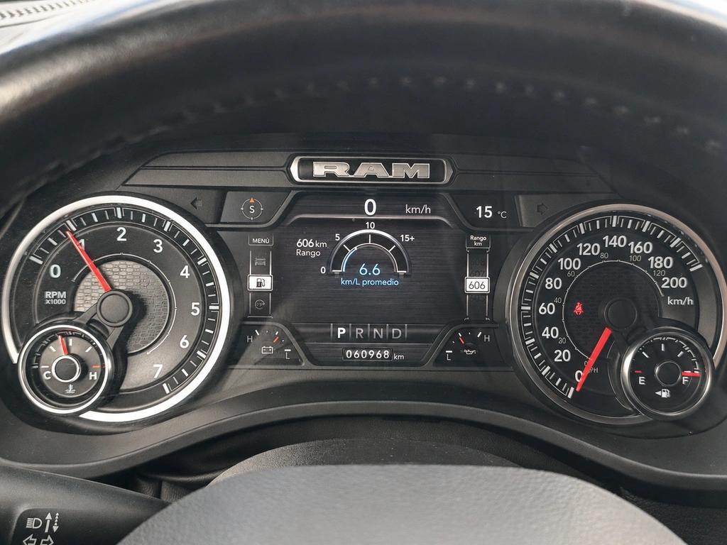 RAM 1500 2023 - Foto 7