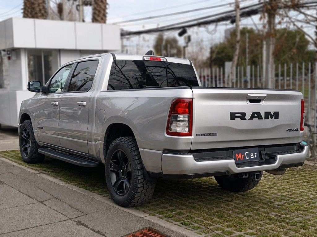 RAM 1500 2023 - Foto 4