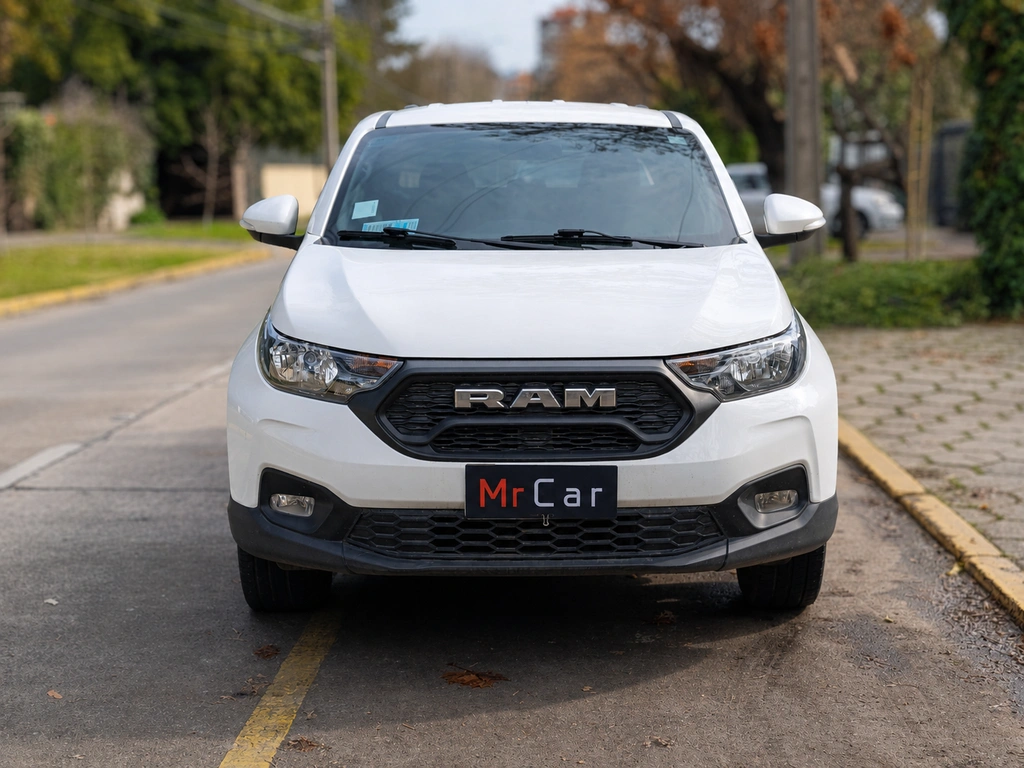 RAM 700 2024 - Foto 2
