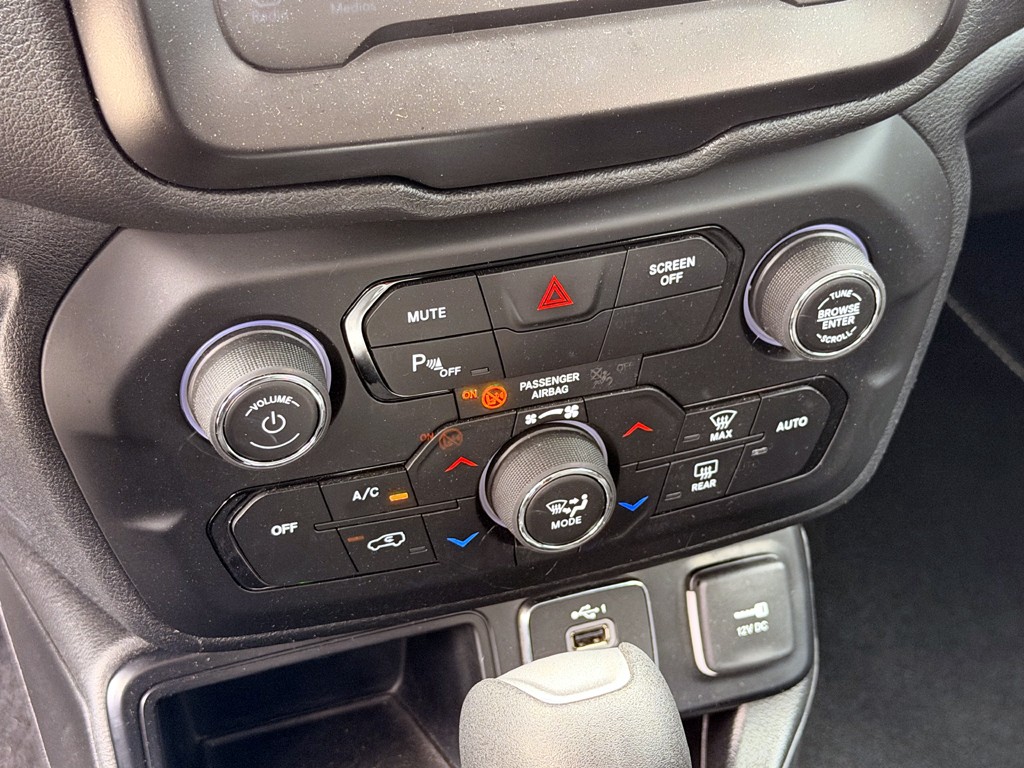JEEP RENEGADE 2023 - Foto 19