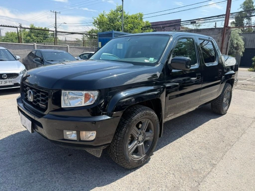 HONDA RIDGELINE 2014