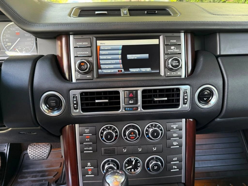 Land Rover Range Rover — foto 17 de 21