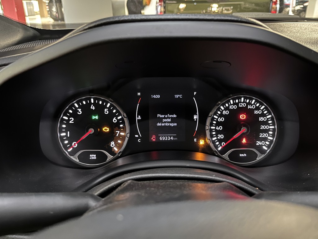 JEEP RENEGADE 2022 - Foto 14