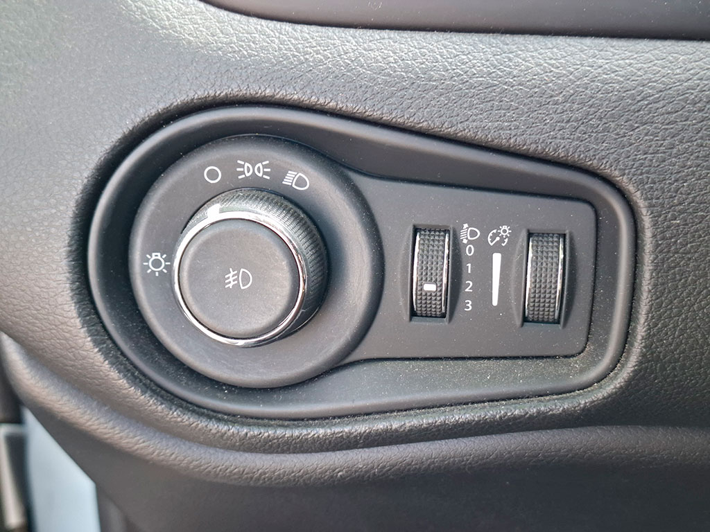 JEEP RENEGADE 2019 - Foto 20