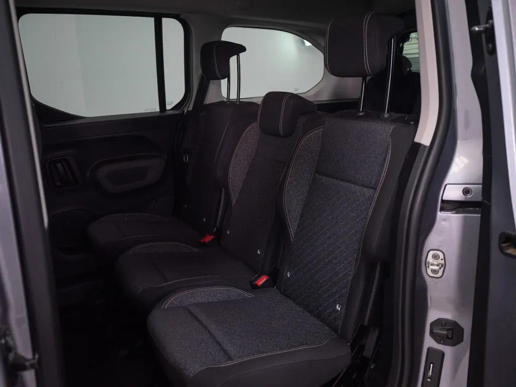 PEUGEOT RIFTER 2025 - Foto 14