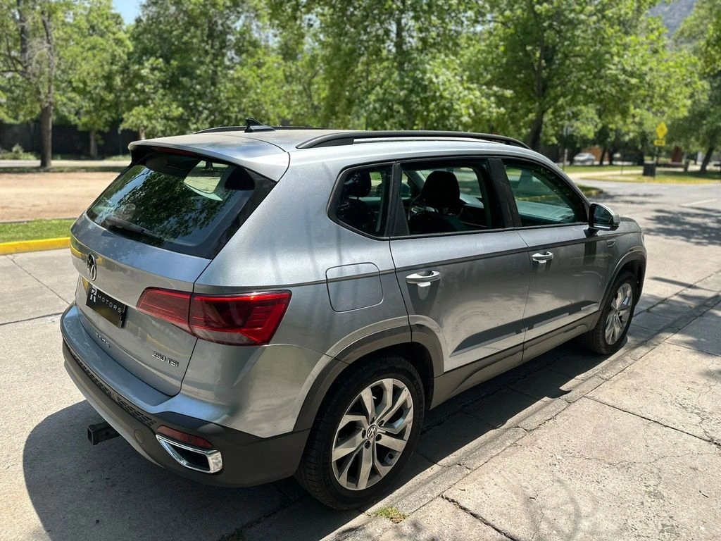 VOLKSWAGEN TAOS 2022 - Foto 12