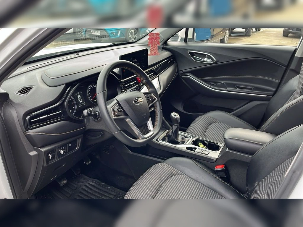 JAC Js4 — foto 10 de 18