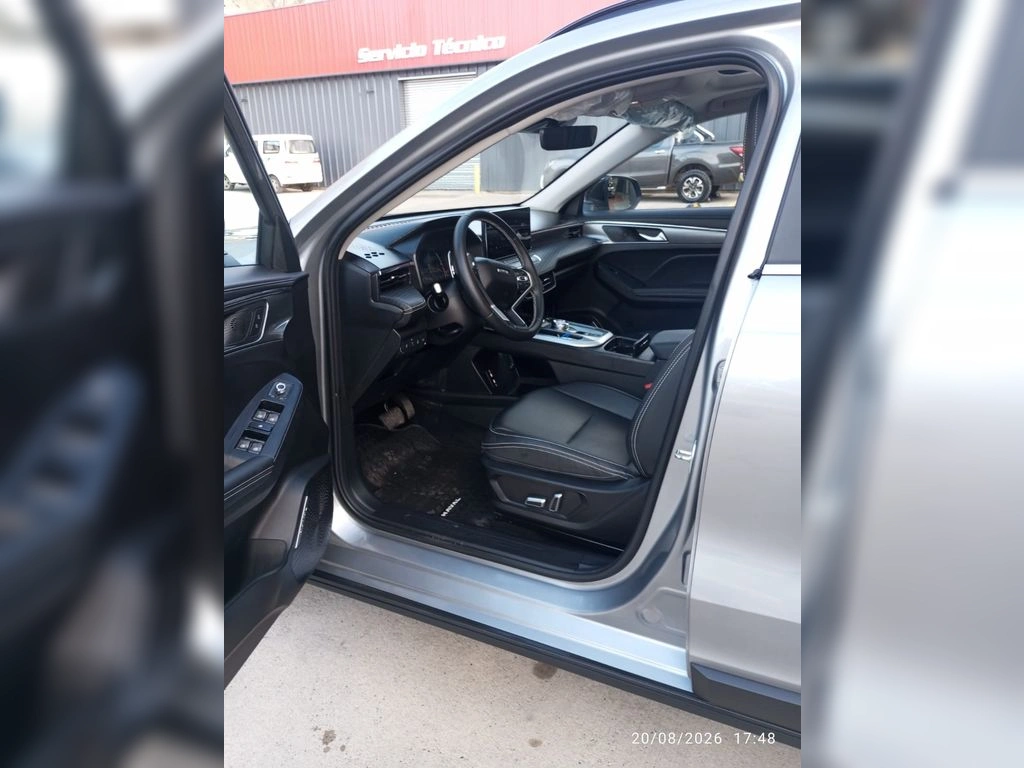 Haval Jolion — foto 11 de 15