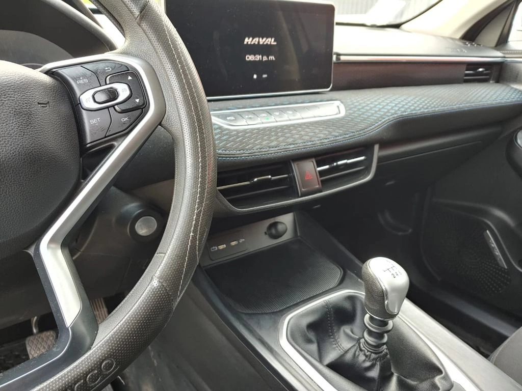 Haval Jolion — foto 15 de 18