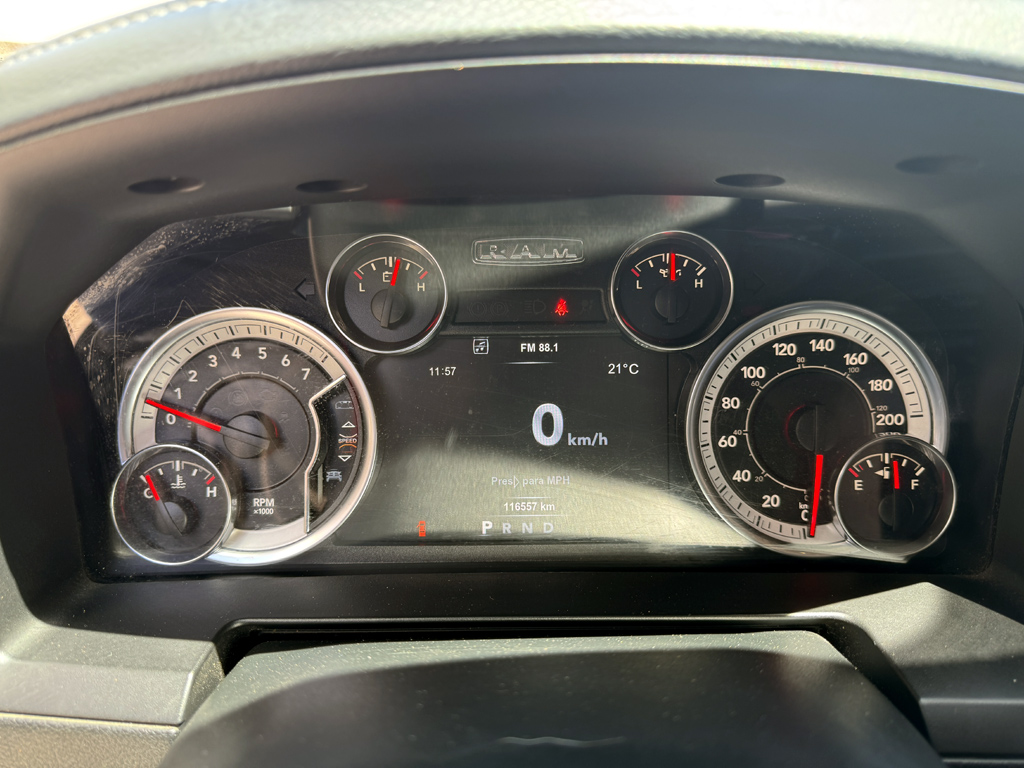 RAM 1500 2018 - Foto 12