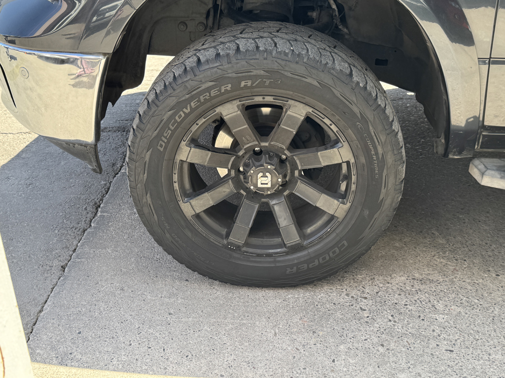 RAM 1500 2018 - Foto 9