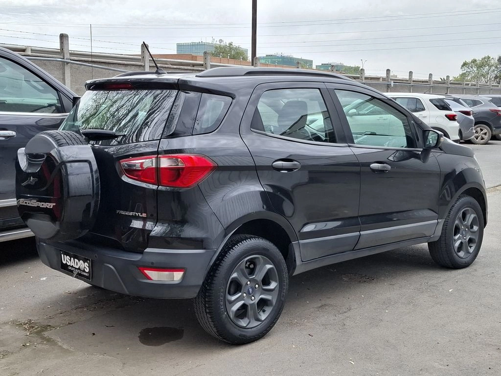 Ford Ecosport — foto 7 de 10