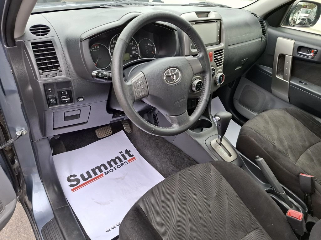Toyota Rush — foto 11 de 19