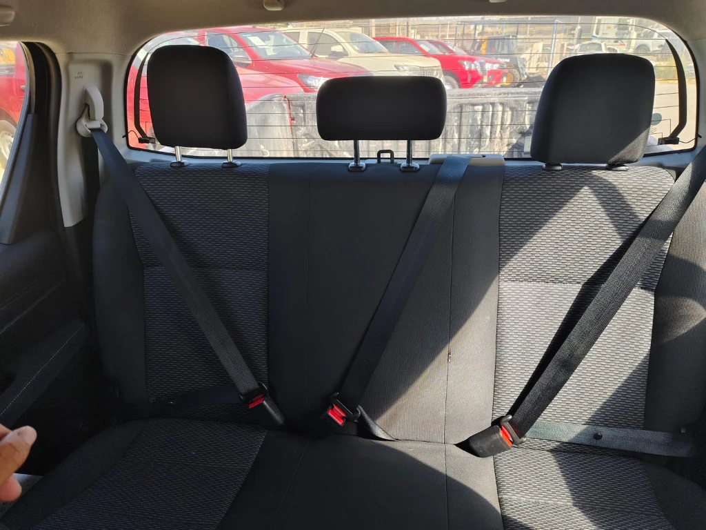 TOYOTA HILUX 2023 - Foto 17