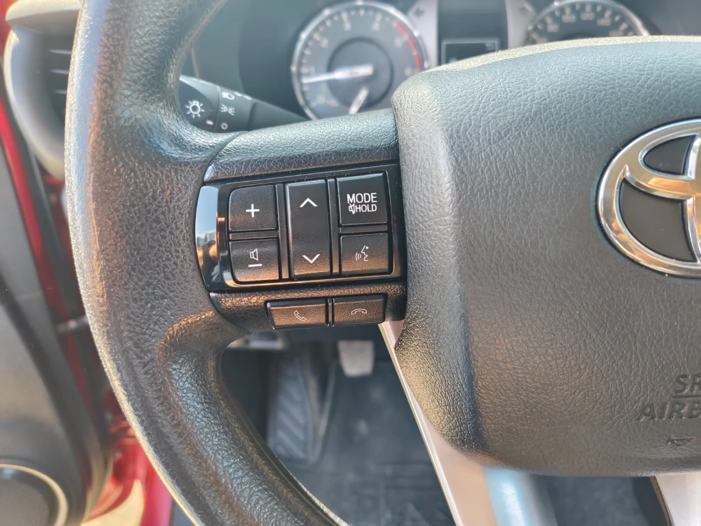 TOYOTA HILUX 2023 - Foto 21