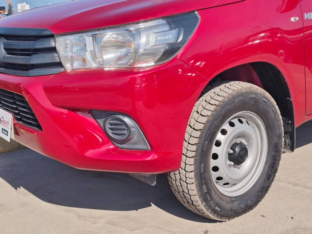 TOYOTA HILUX 2023 - Foto 9